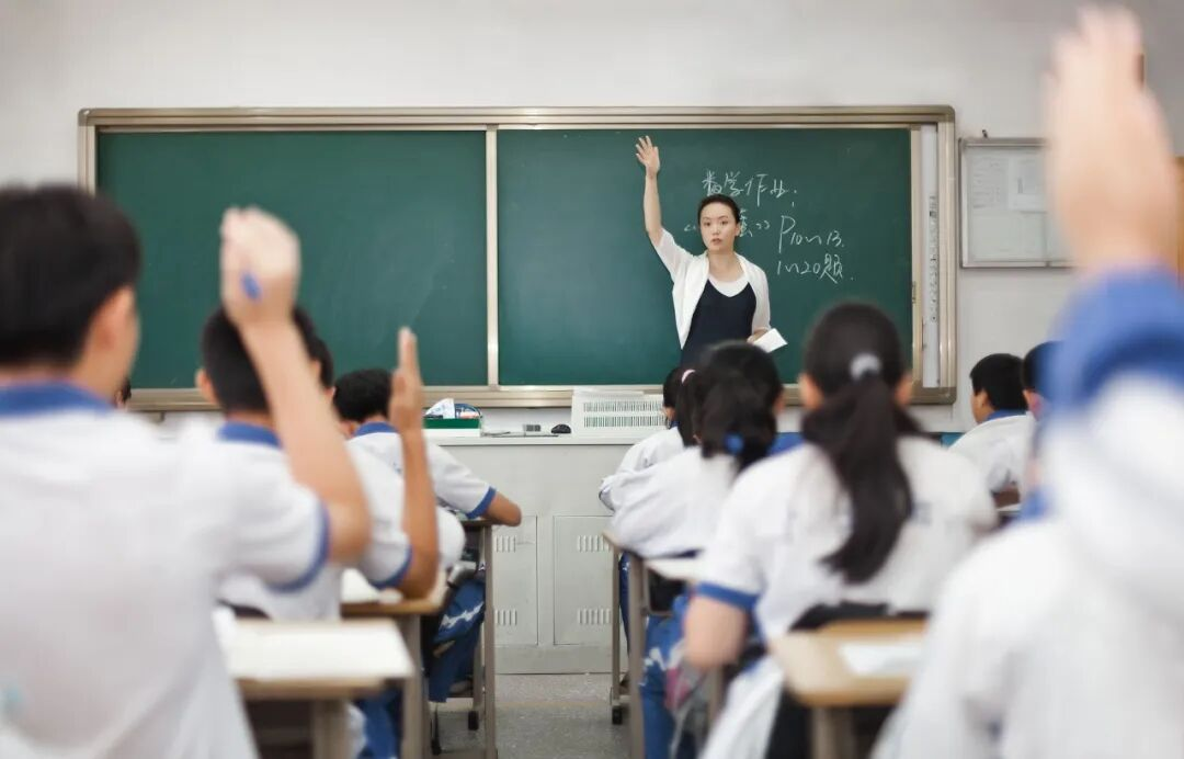 一地试点！小、初、高一口气读完，详解十二年贯通式学校