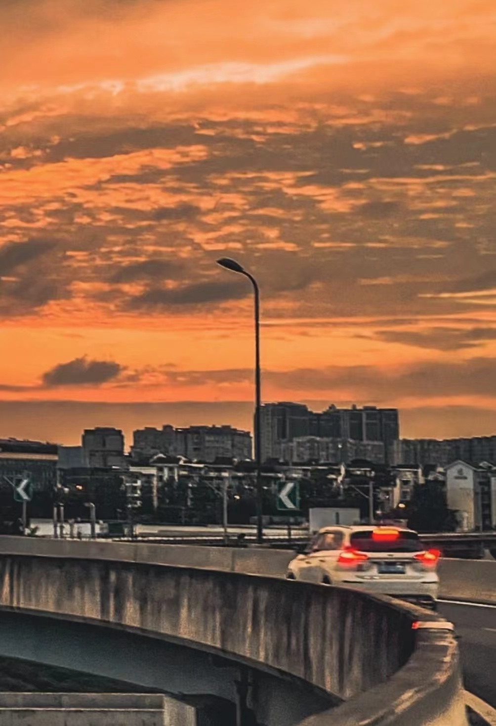 1661136111838969.jpg 环境2.jpg